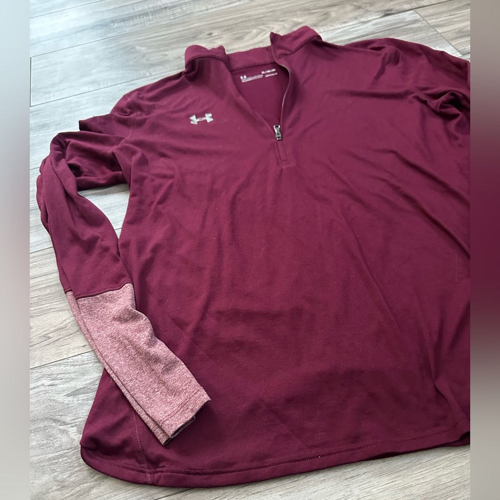 Under Armour 1/4 Zip Loose Fit Pullover Active Top Heatgear in Burgundy Size XL - Picture 2 of 6